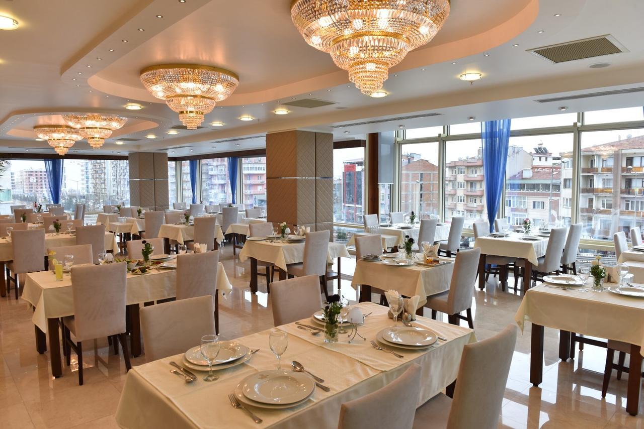 Ozgobek Ronesans Hotel De Luxe Uşak Exteriör bild