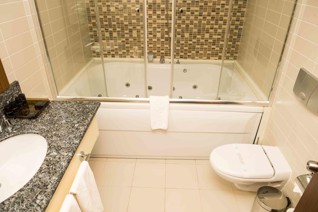 Ozgobek Ronesans Hotel De Luxe Uşak Exteriör bild